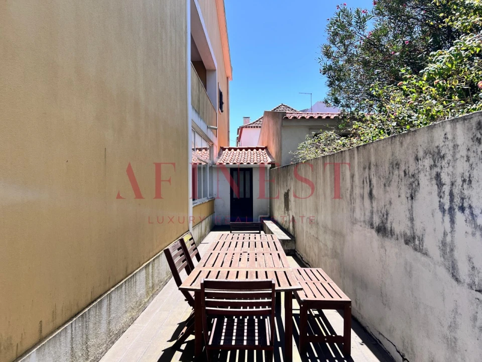 Apartamento T2 para Arrendamento em Santa Maria e São Miguel, São Martinho, São Pedro Penaferrim Foto 32