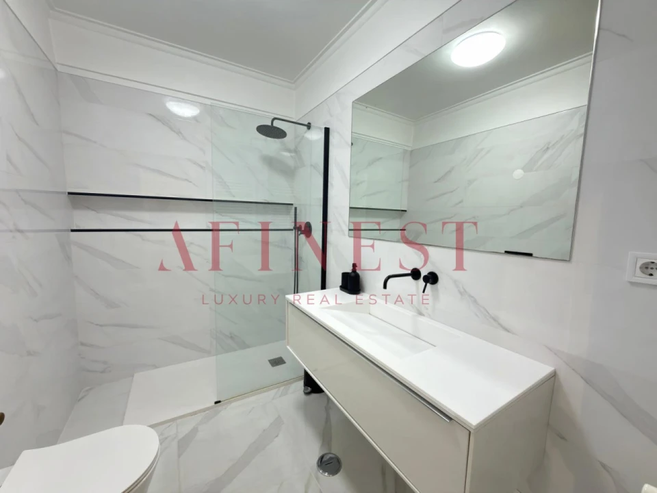 Apartamento T2 para Arrendamento em Santa Maria e São Miguel, São Martinho, São Pedro Penaferrim Foto 30