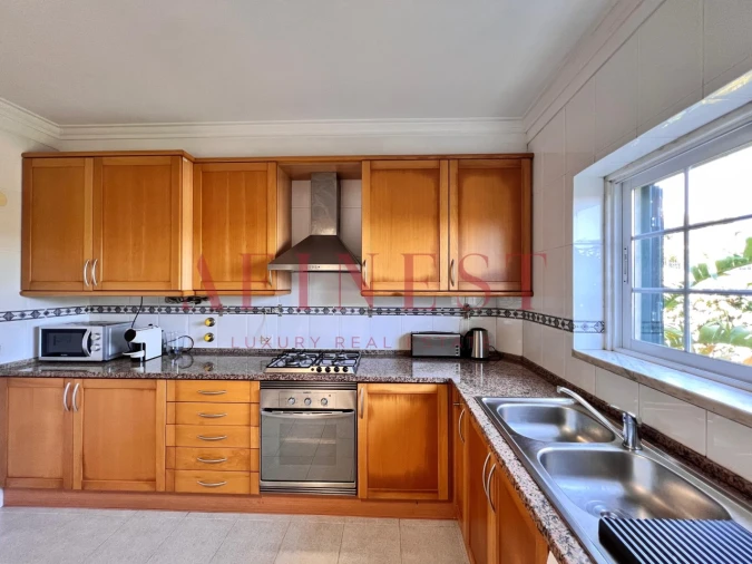 Apartamento T2 para Arrendamento em Santa Maria e São Miguel, São Martinho, São Pedro Penaferrim Foto 1