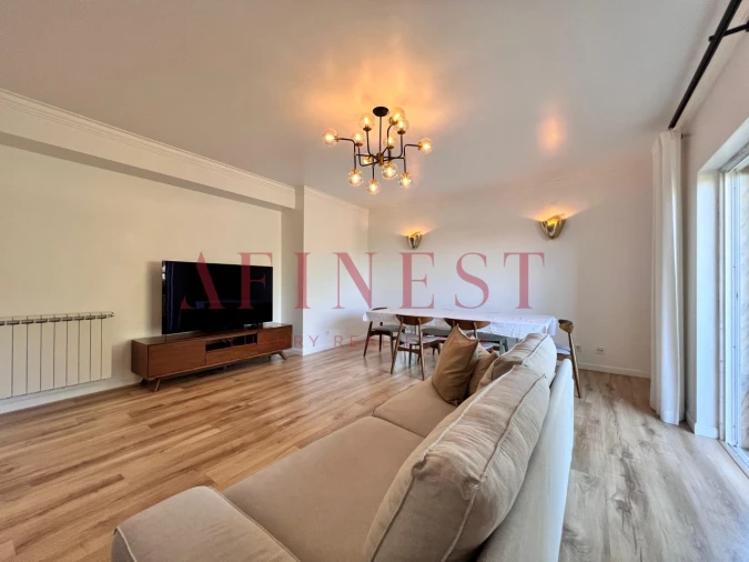 Apartamento T2 para Arrendamento em Santa Maria e São Miguel, São Martinho, São Pedro Penaferrim Foto 5