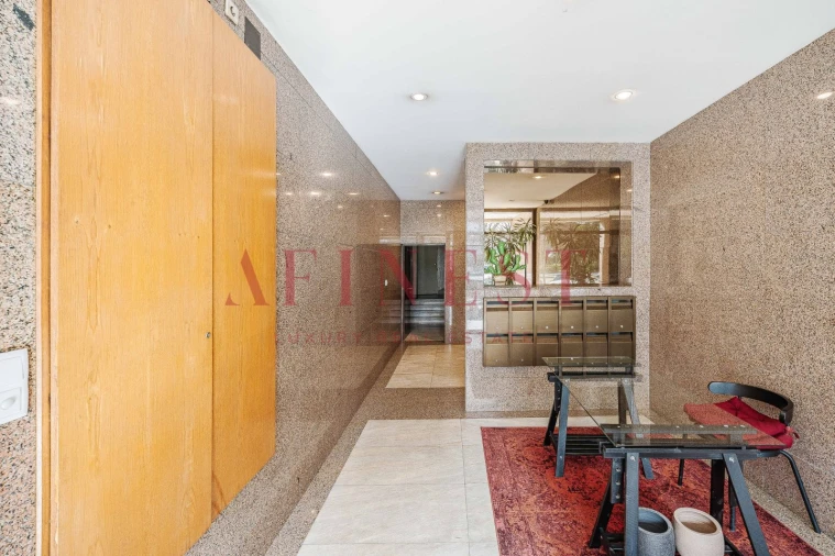 Apartamento T5 para Arrendamento em Alvalade Foto 56