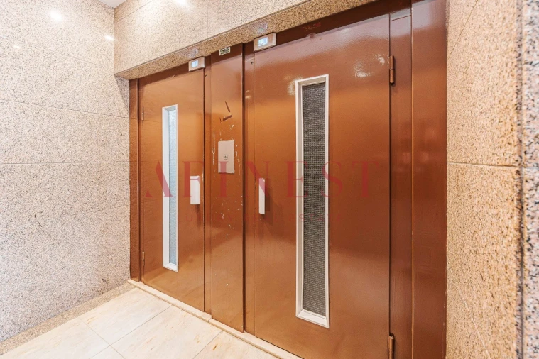 Apartamento T5 para Arrendamento em Alvalade Foto 55