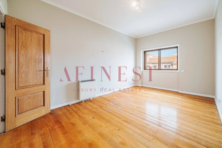 Apartamento T5 para Arrendamento em Alvalade Foto 53