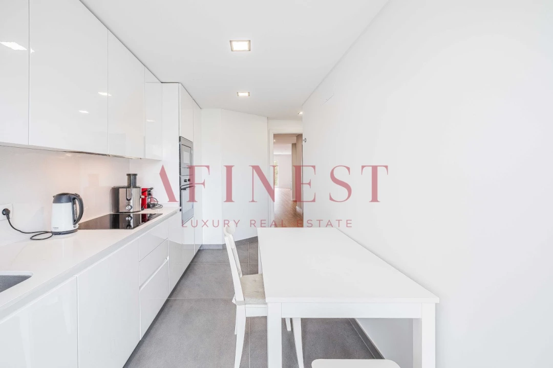 Apartamento T3 para Arrendamento em Carcavelos e Parede Foto 13