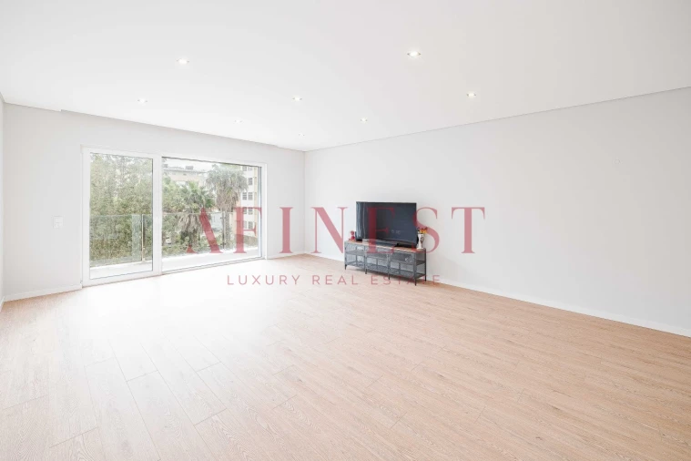 Apartamento T3 para Arrendamento em Carcavelos e Parede Foto 4