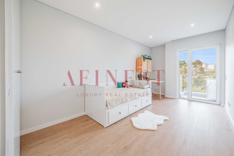 Apartamento T3 para Arrendamento em Carcavelos e Parede Foto 33