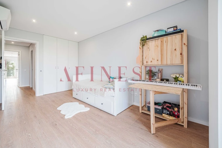 Apartamento T3 para Arrendamento em Carcavelos e Parede Foto 35