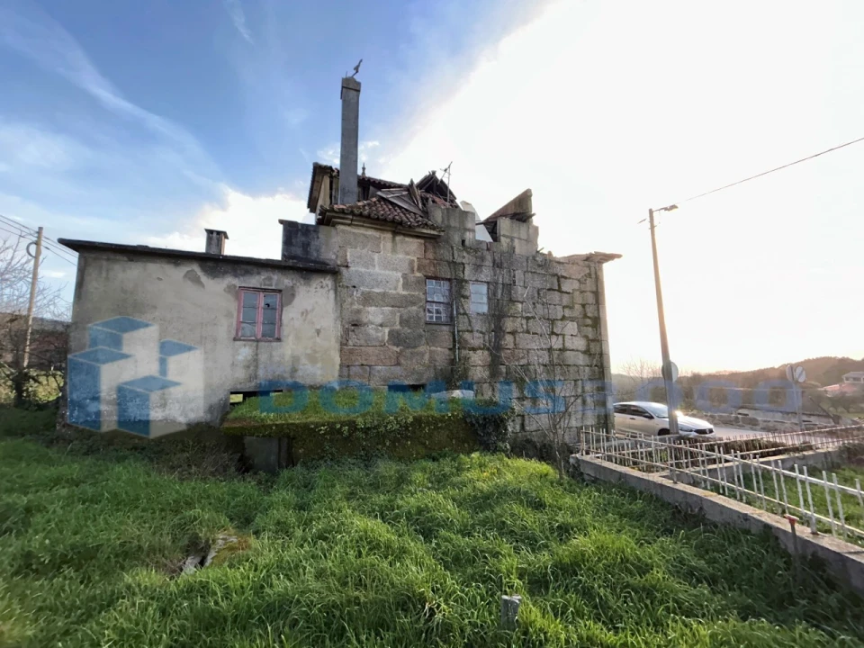 Moradia para Venda em Mouçós e Lamares Foto 4