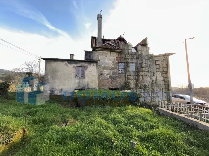 Moradia para Venda em Mouçós e Lamares Foto 2