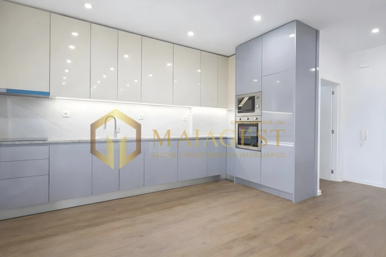 Apartamento T3 para Venda em Aguas Santas Foto 2