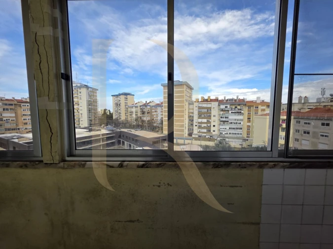 Apartamento T2 para Venda em Benfica Foto 5