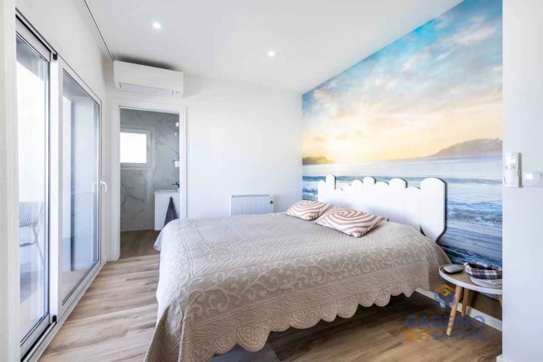 Moradia T4 para Venda em Tornada e Salir do Porto Foto 6