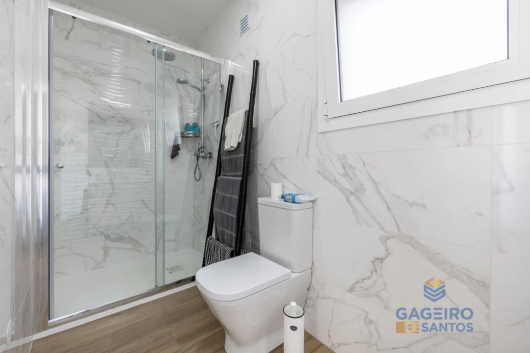 Moradia T4 para Venda em Tornada e Salir do Porto Foto 35