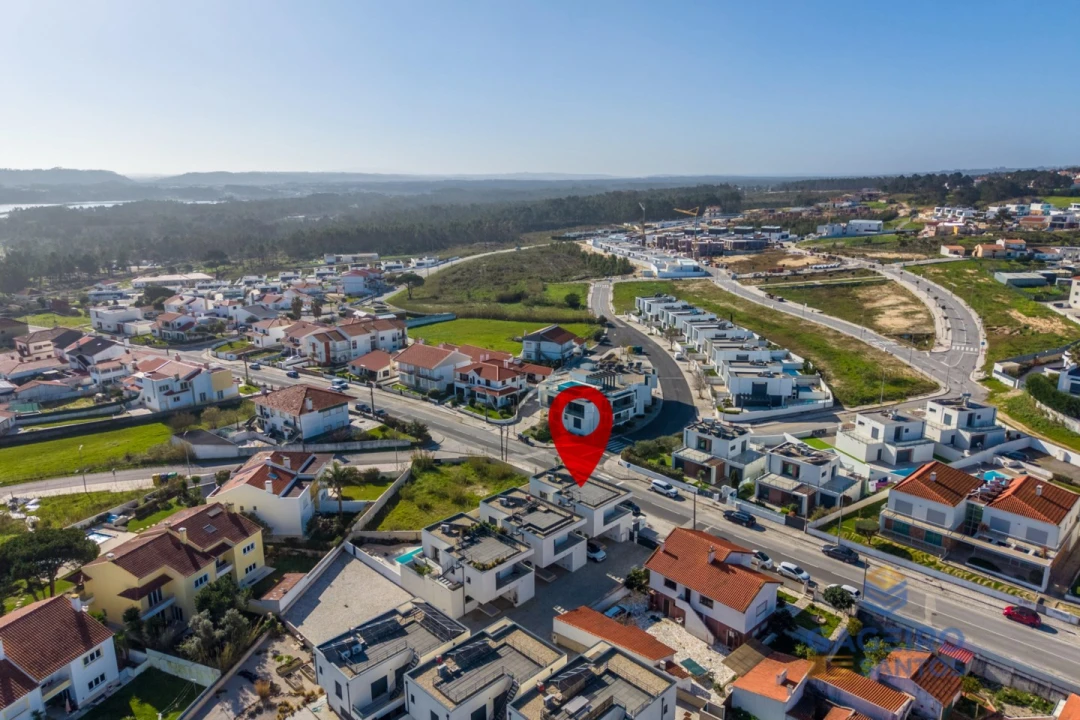 Moradia T4 para Venda em Tornada e Salir do Porto Foto 60