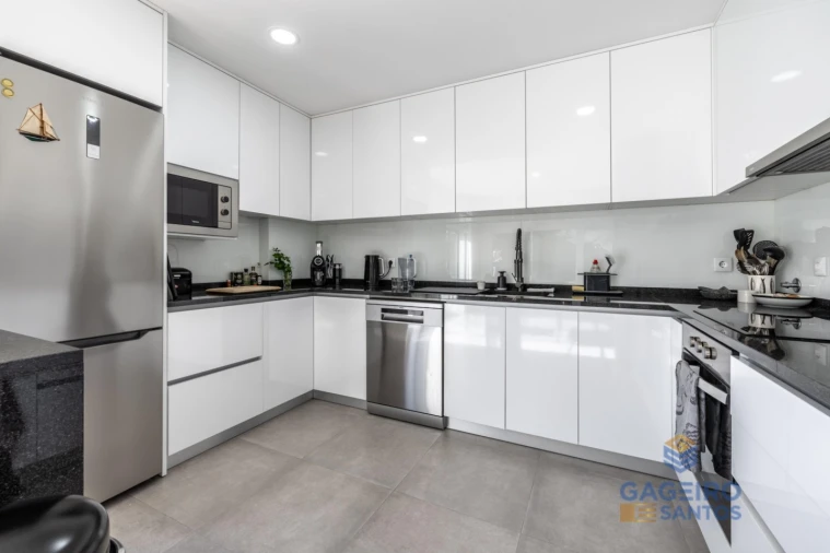 Moradia T4 para Venda em Tornada e Salir do Porto Foto 5