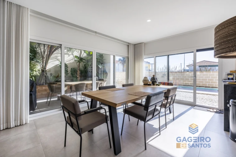 Moradia T4 para Venda em Tornada e Salir do Porto Foto 26