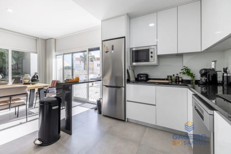 Moradia T4 para Venda em Tornada e Salir do Porto Foto 28