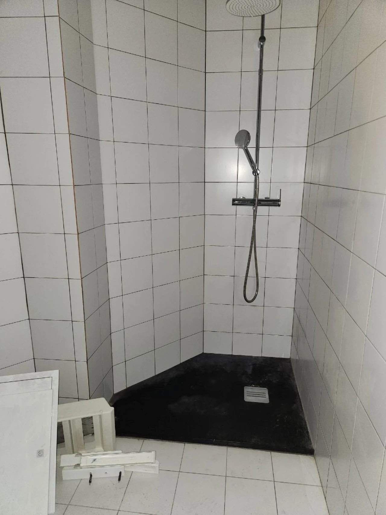 Prédio para Venda em Cidade da Maia Foto 8