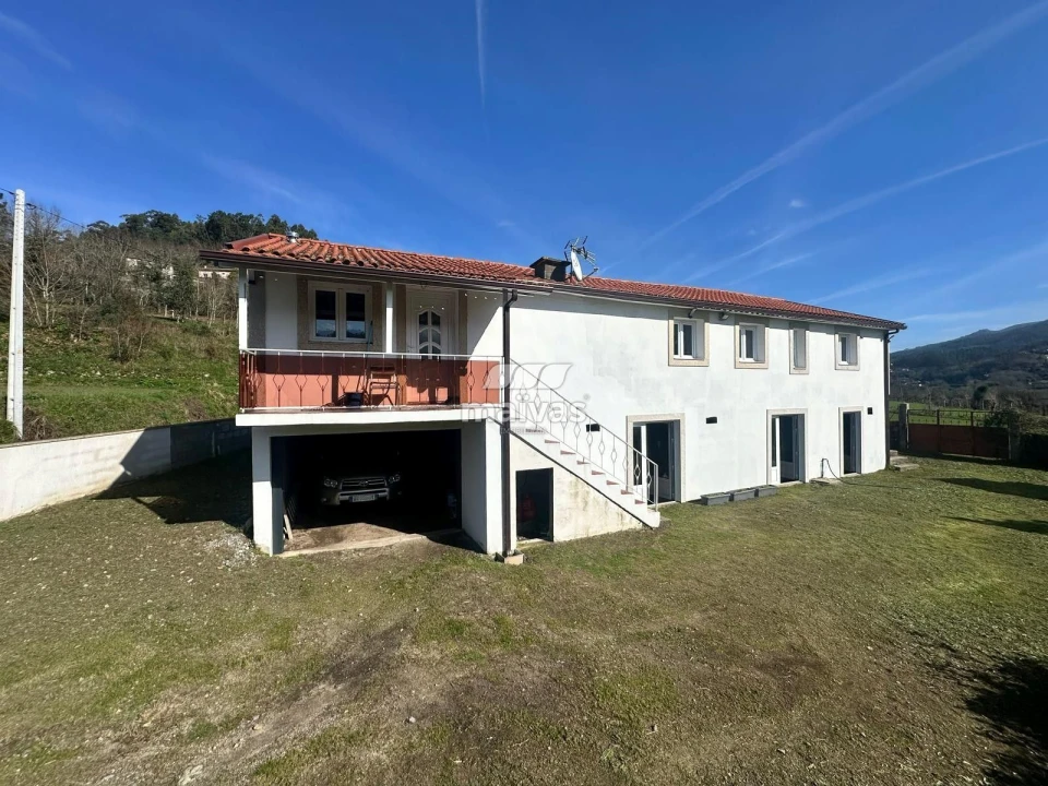 Moradia T3 para Venda em Valbom (São Pedro), Passô e Valbom (São Martinho) Foto 1