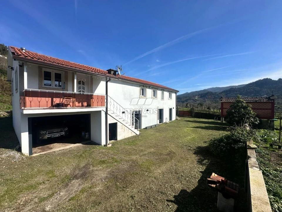 Moradia T3 para Venda em Valbom (São Pedro), Passô e Valbom (São Martinho) Foto 2