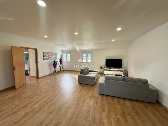 Moradia T3 para Venda em Valbom (São Pedro), Passô e Valbom (São Martinho) Foto 5