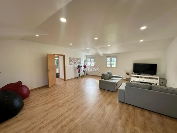 Moradia T3 para Venda em Valbom (São Pedro), Passô e Valbom (São Martinho) Foto 6