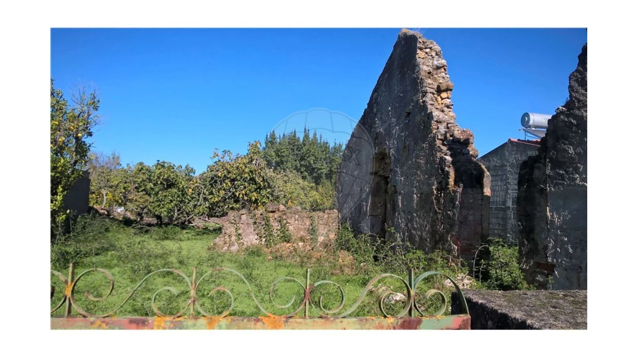 Terreno para Venda em Malhou, Louriceira e Espinheiro Foto 7
