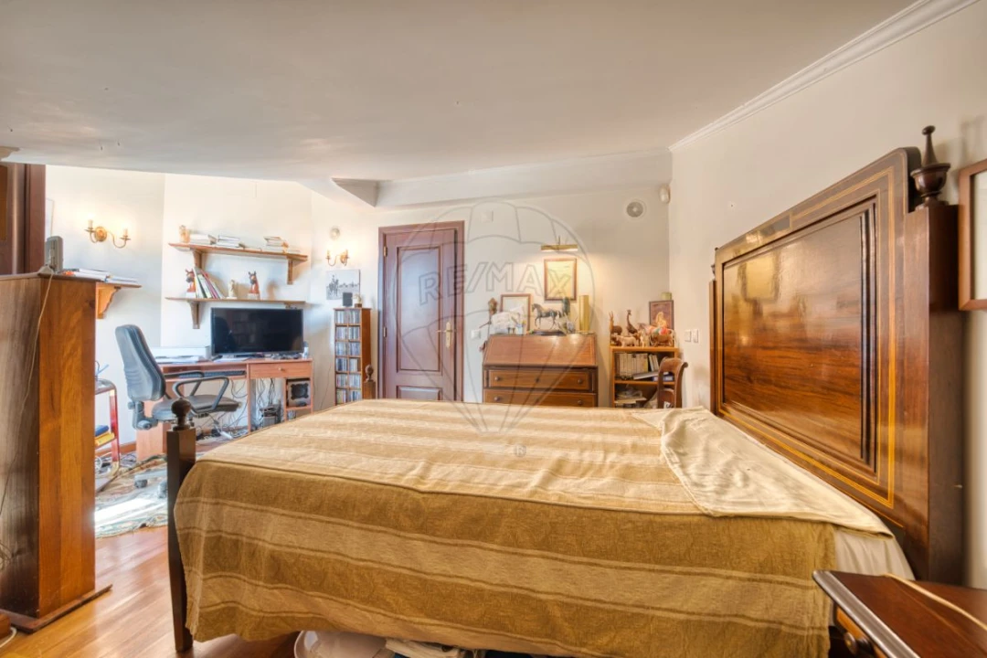 Moradia T5 para Venda em Azambuja Foto 43