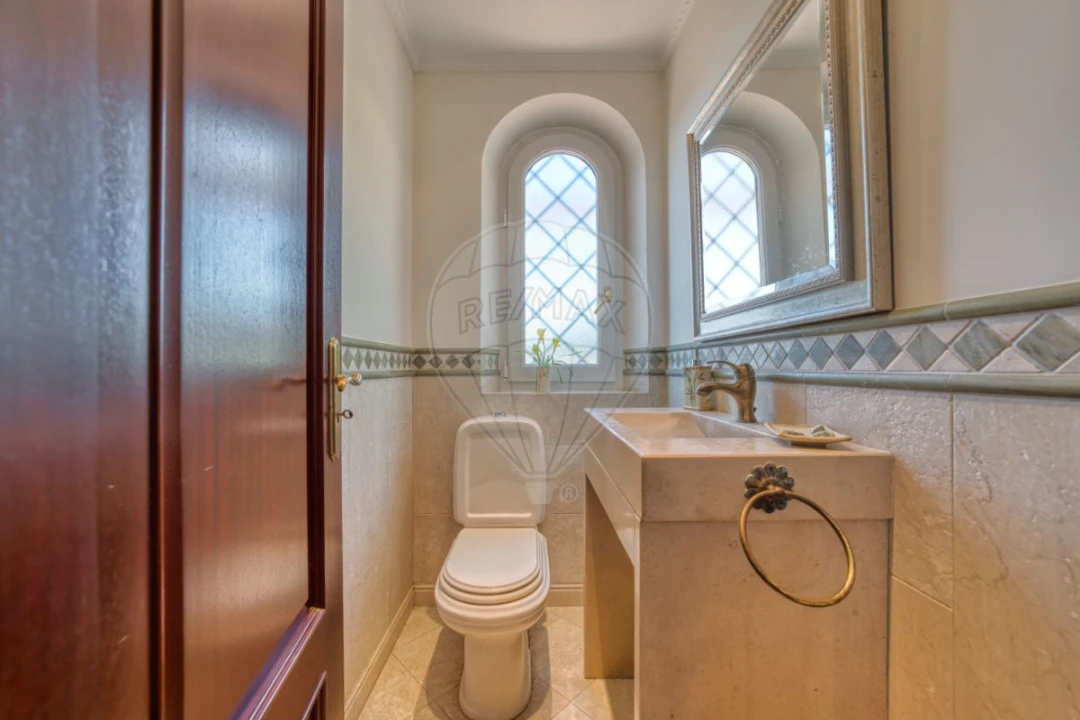 Moradia T5 para Venda em Azambuja Foto 18