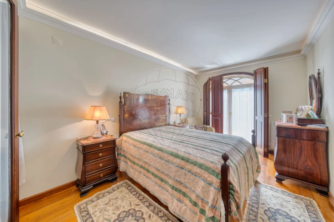 Moradia T5 para Venda em Azambuja Foto 26