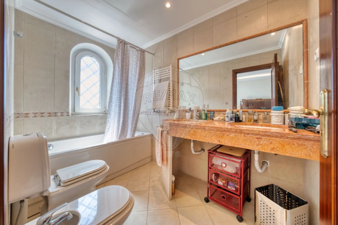 Moradia T5 para Venda em Azambuja Foto 29