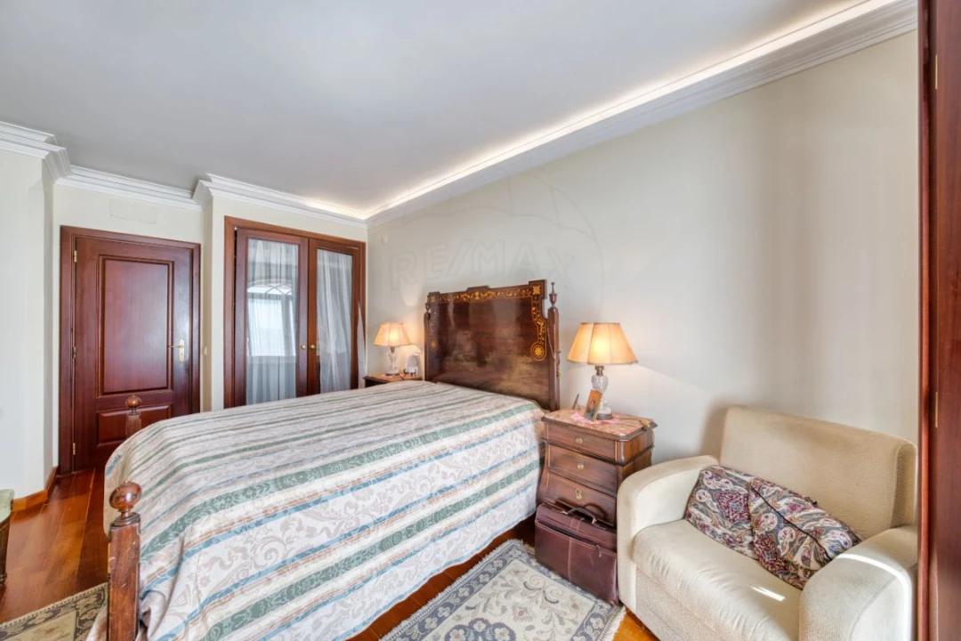 Moradia T5 para Venda em Azambuja Foto 27