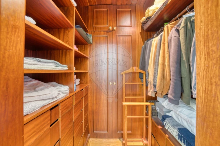 Moradia T5 para Venda em Azambuja Foto 30