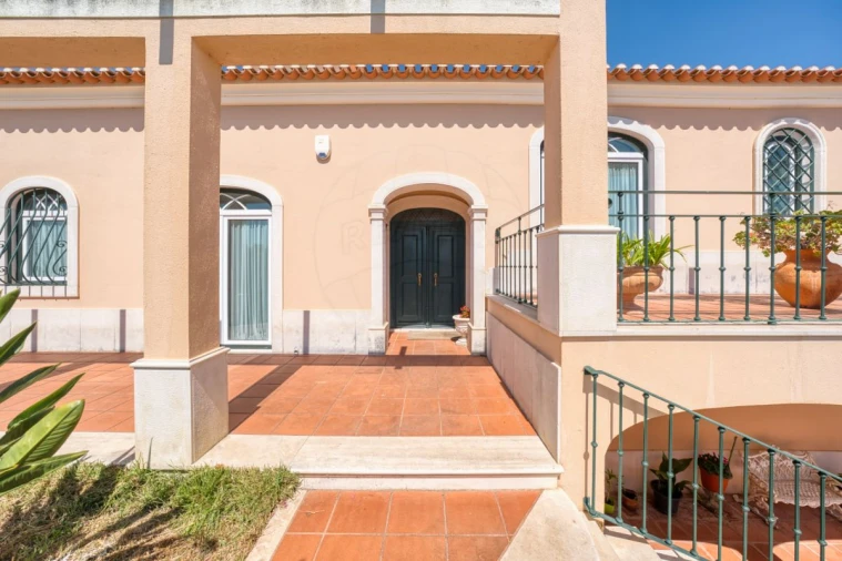 Moradia T5 para Venda em Azambuja Foto 4