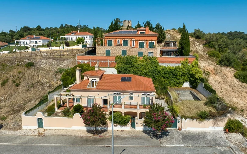 Moradia T5 para Venda em Azambuja Foto 2