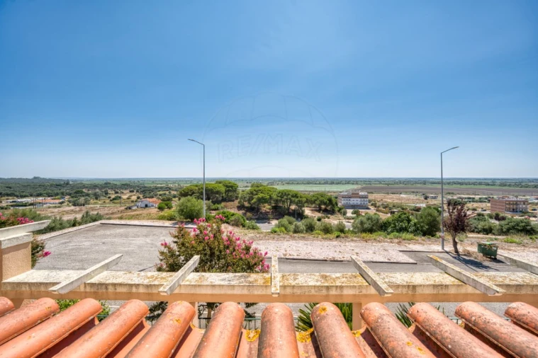 Moradia T5 para Venda em Azambuja Foto 45