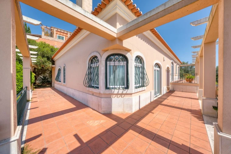 Moradia T5 para Venda em Azambuja Foto 5