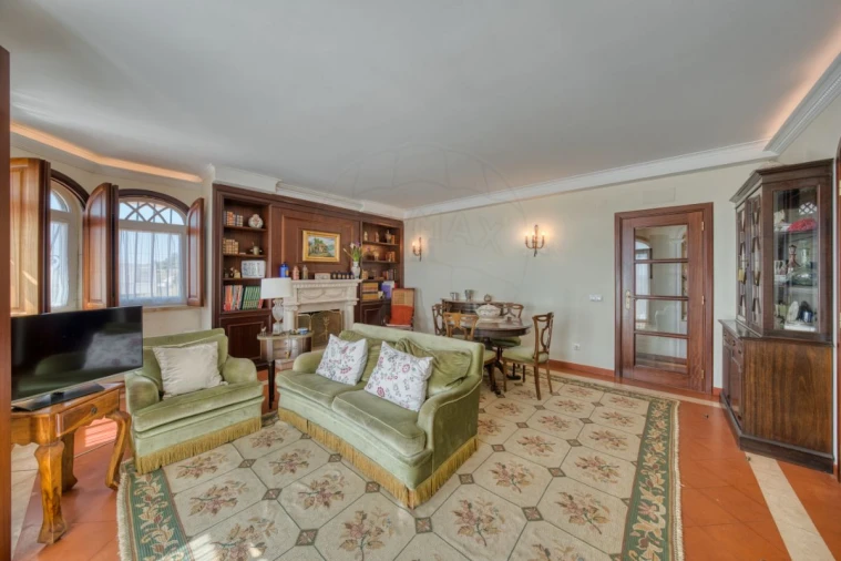 Moradia T5 para Venda em Azambuja Foto 15