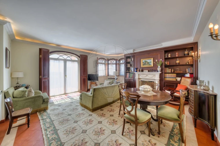 Moradia T5 para Venda em Azambuja Foto 13