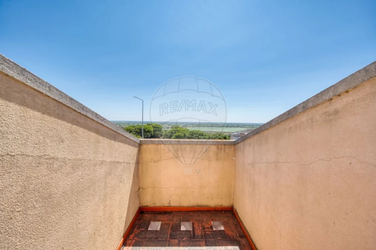 Moradia T5 para Venda em Azambuja Foto 44