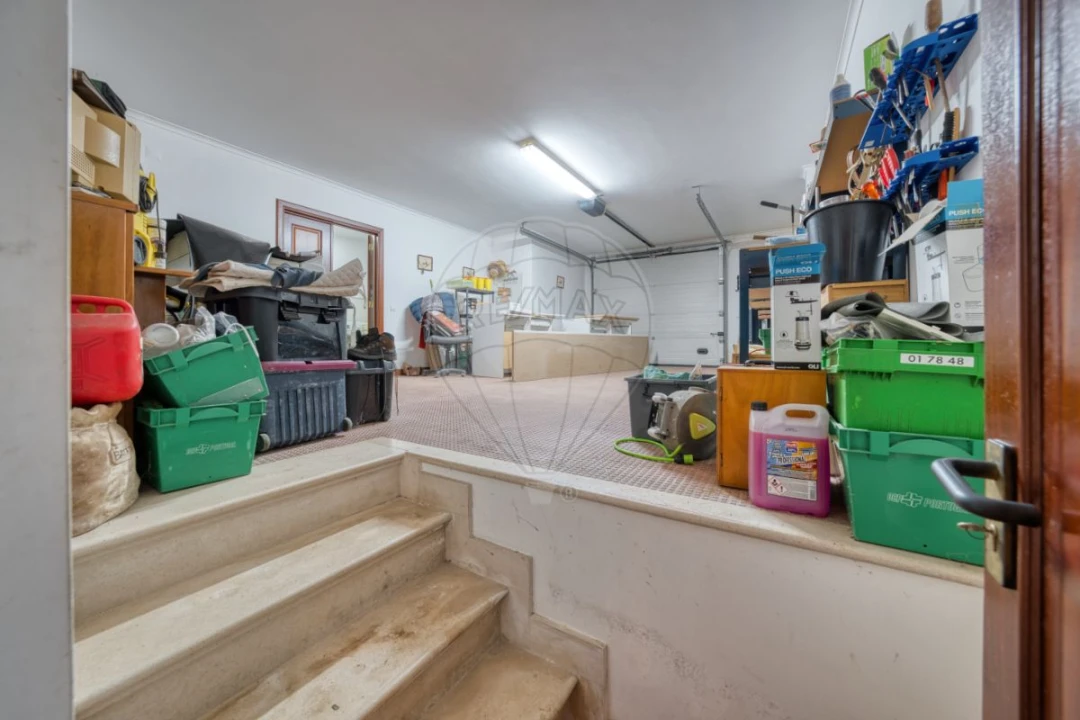 Moradia T5 para Venda em Azambuja Foto 48