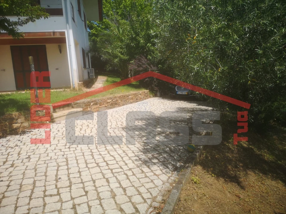 Moradia T5 para Venda em Frechas Foto 55