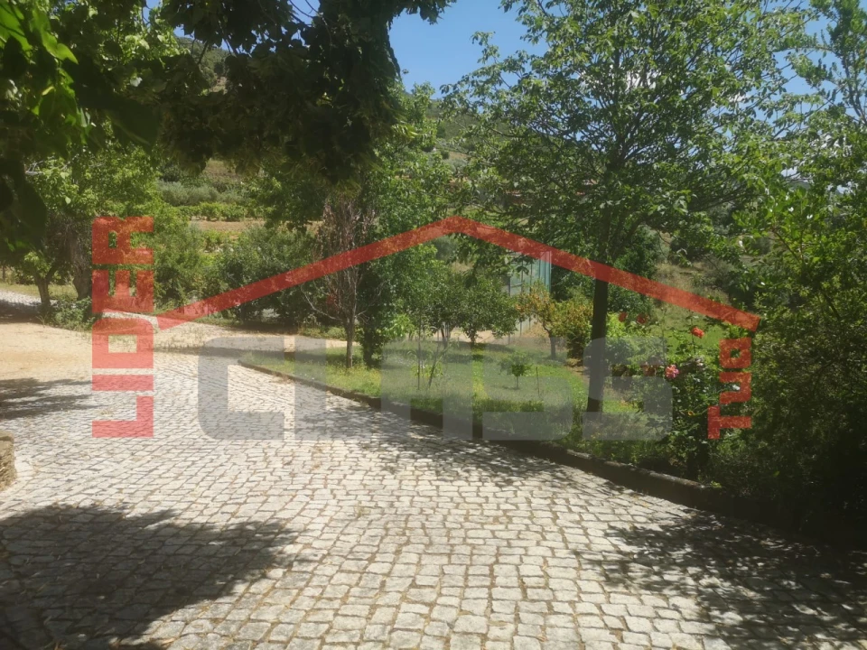 Moradia T5 para Venda em Frechas Foto 60