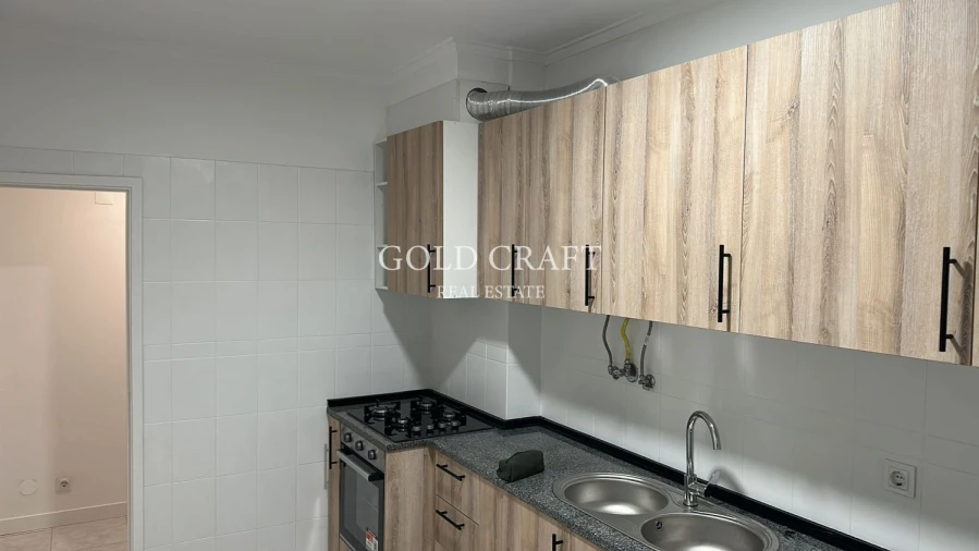 Apartamento T3 para Venda em Baixa da Banheira e Vale da Amoreira Foto 2