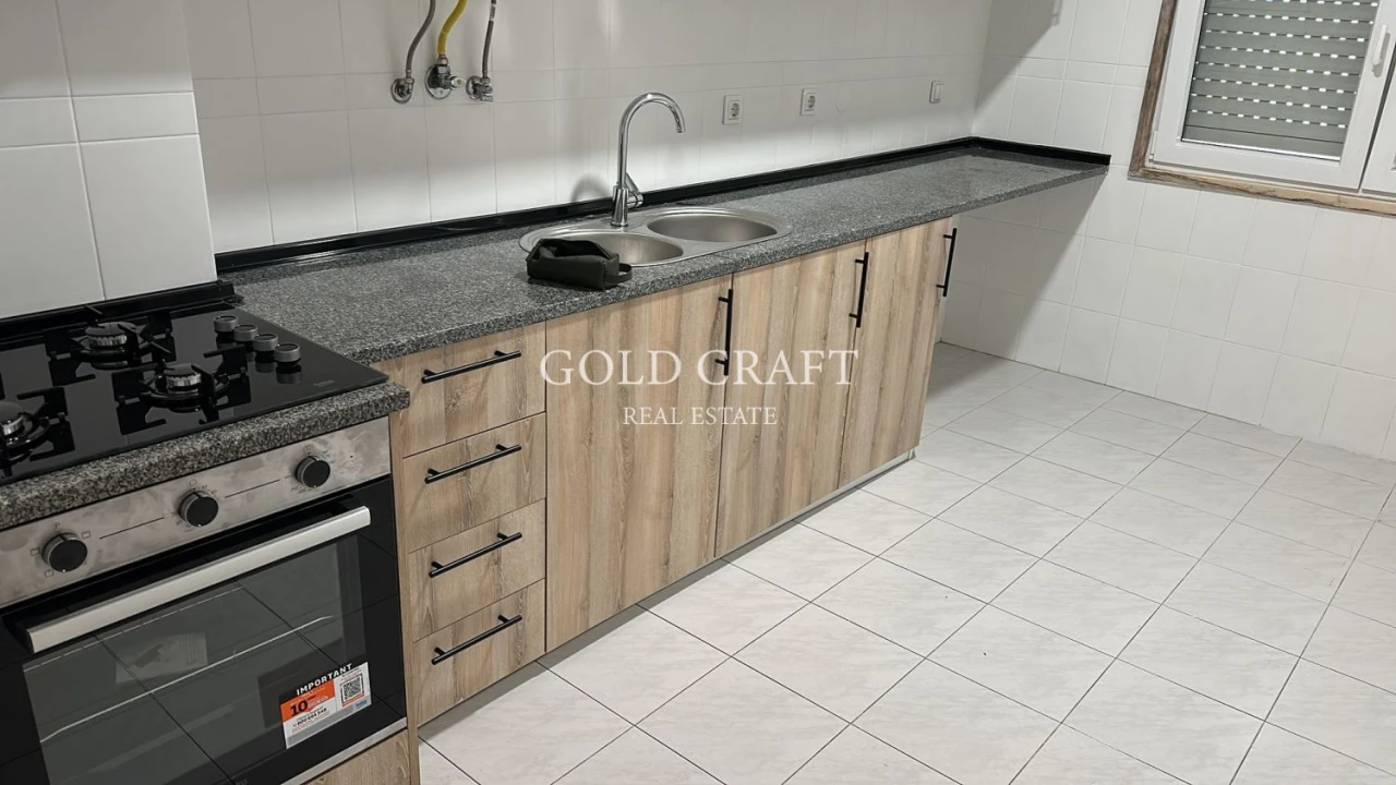 Apartamento T3 para Venda em Baixa da Banheira e Vale da Amoreira Foto 1