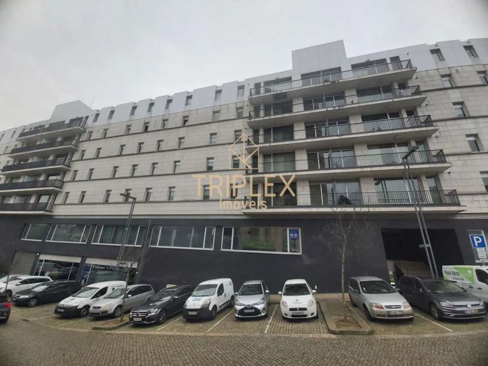 Loja para Arrendamento em Cidade da Maia Foto 1