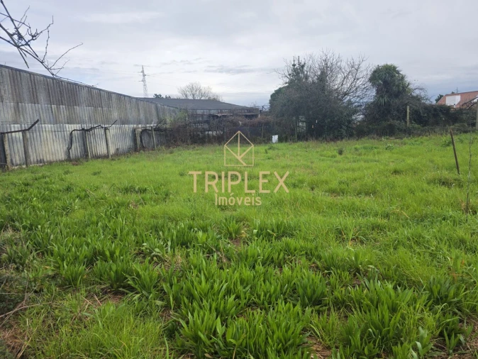 Terreno para Venda em Cidade da Maia Foto 8