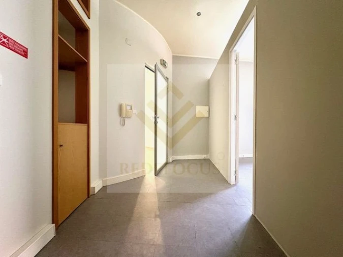 Loja para Arrendamento em Ovar, São João, Arada e São Vicente de Pereira Jusã Foto 2