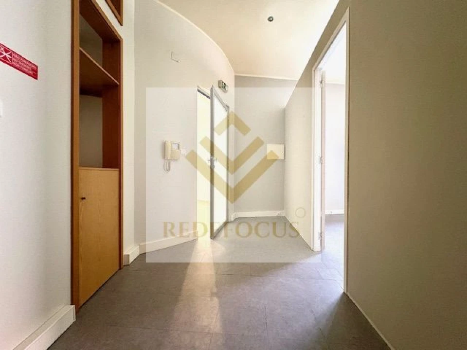 Loja para Arrendamento em Ovar, São João, Arada e São Vicente de Pereira Jusã Foto 2