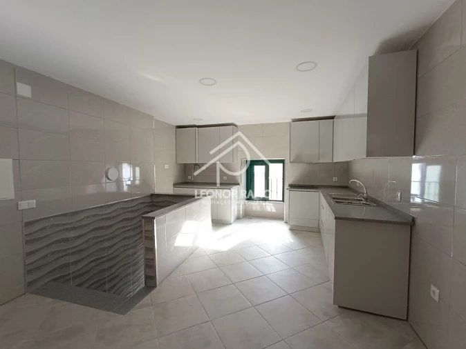 Moradia T6 para Venda em Castelo Branco Foto 12